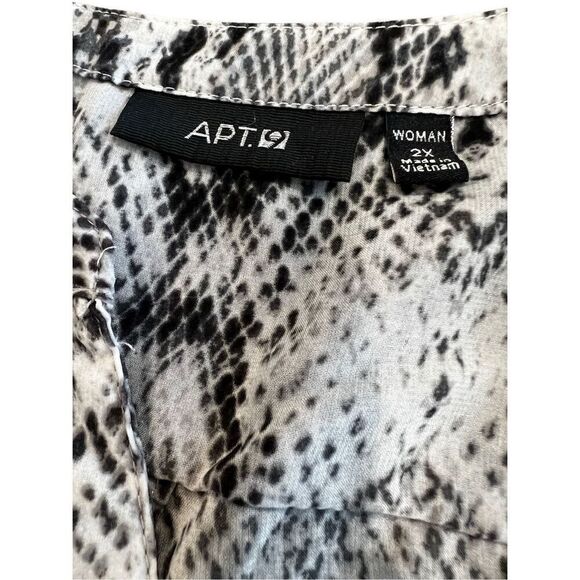 Apt. 9 Animal Print Snakeskin Pattern Sheer Popover Roll Tab Sleeves size 2X - Picture 7 of 10